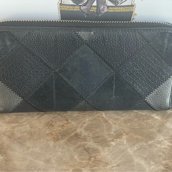 Coach Wallet (GUC) Black - Picture 7 of 8